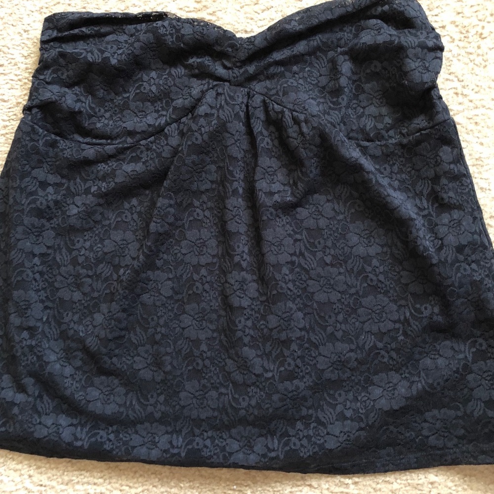 COPY - Black lace tube top